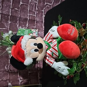 Disney Holiday 2023 Mickey Plush NWT